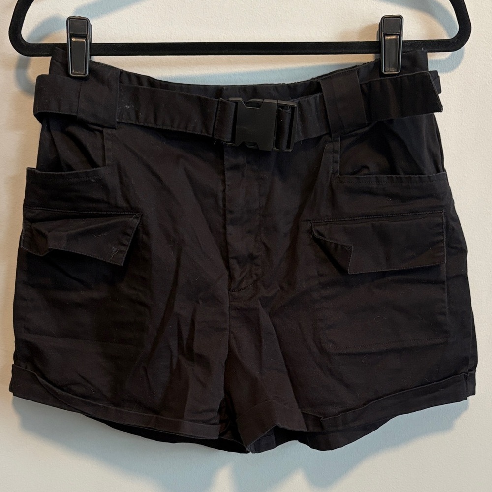 Express x Olivia Culpo Black Cargo Shorts for Women